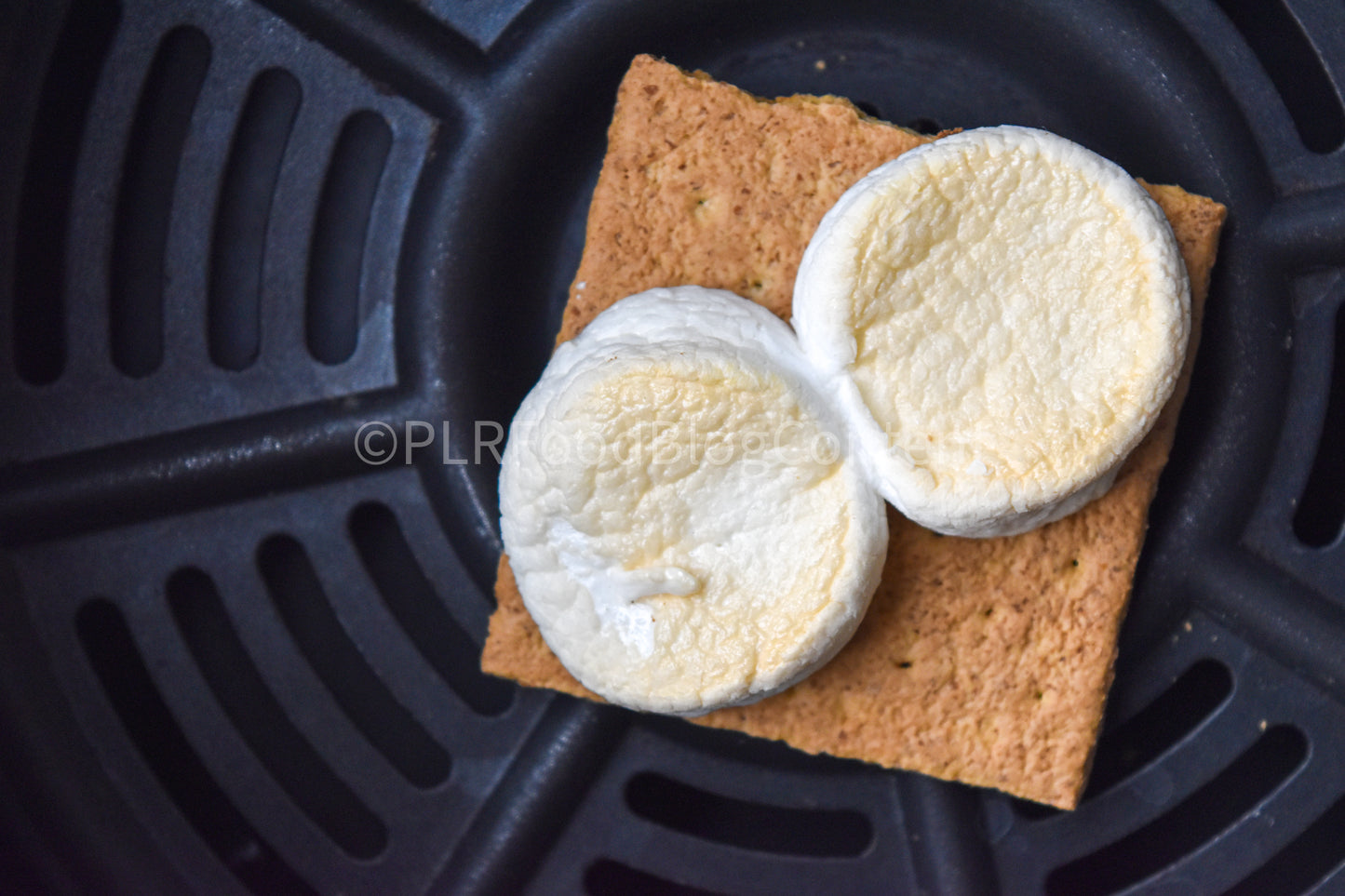 Air Fryer S'mores + VIDEO (PLR)