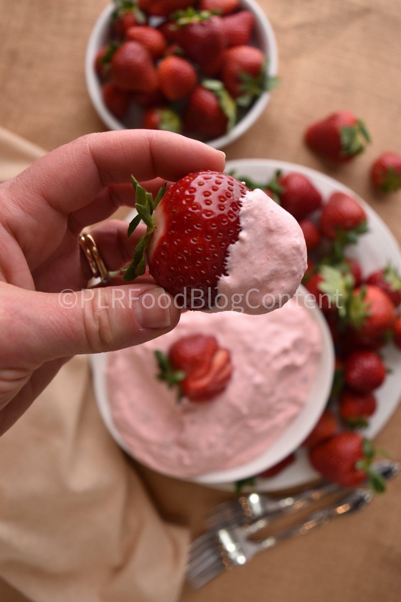 Strawberry Fluff Fruit Dip (SET 4 burlap) + VIDEOS