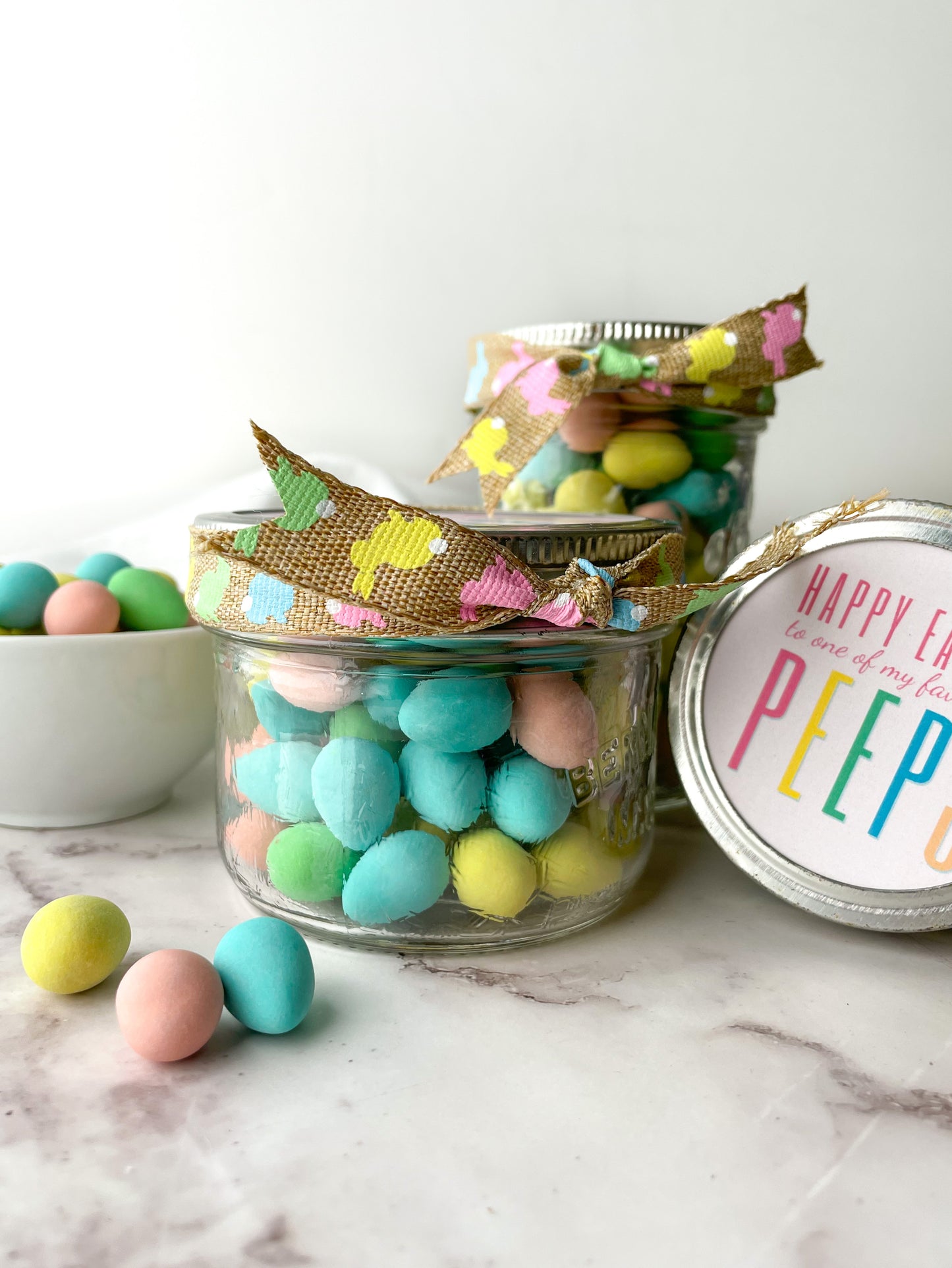 Easter Mason Jar with Mini Eggs (style fav peeps) | Easter Basket Idea + VIDEO
