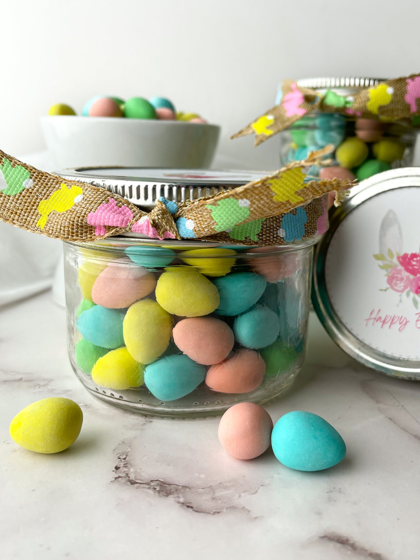 Easter Mason Jar with Mini Eggs (style bunny ears) | Easter Basket Idea + VIDEO